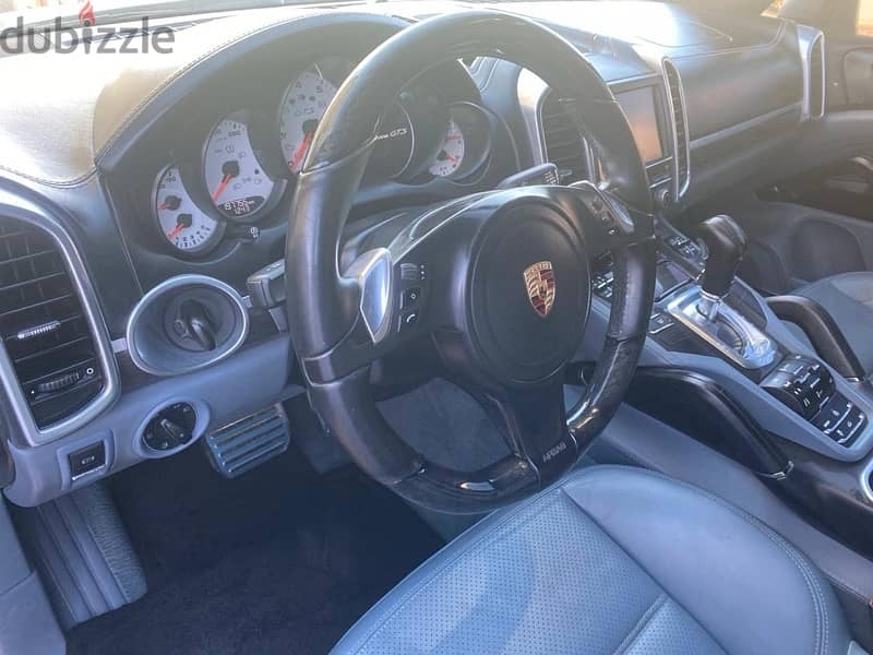 Porsche Cayenne GTS 2013 5