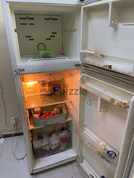 REFRIGERATOR 3