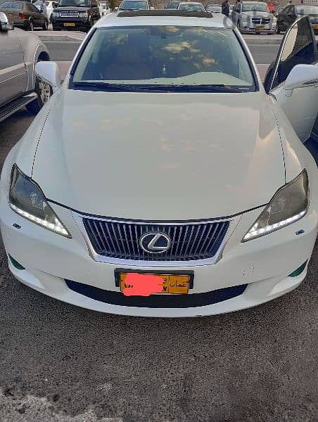 Lexus IS-Series 2010 full option 3