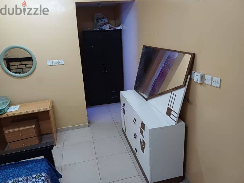 Bachelor Accommodation in Alhail south near Dubai hypermarket. 6