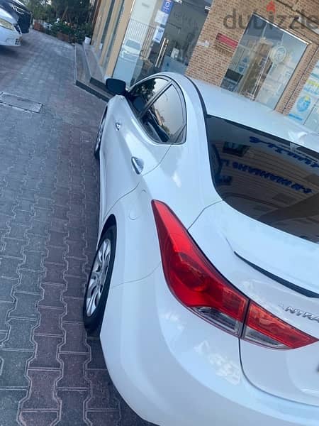 Hyundai Elantra 2012 7