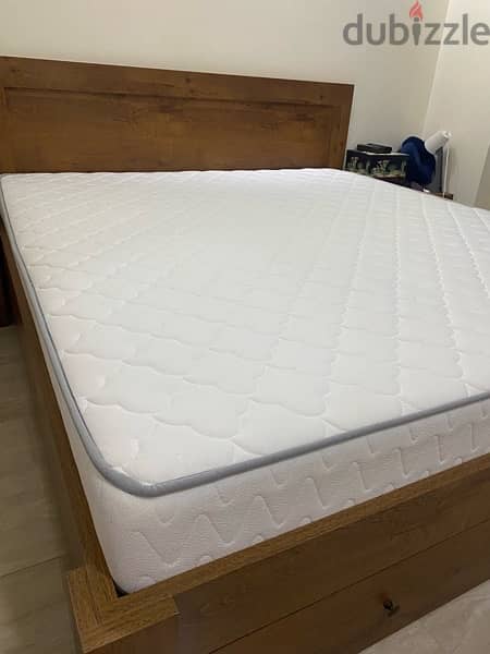 مرتبة 180x200 شبه جديدة  -Mattress 180x200 almost new with warranff 3