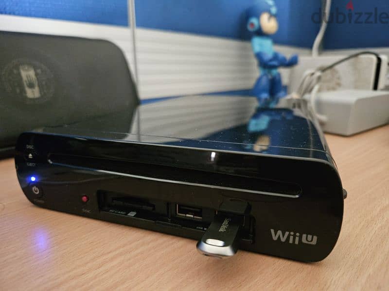 WiiU + 128Gb of Games 1