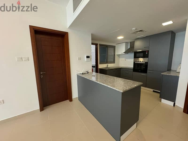 1 BR Great Apartment at The Links, Muscat Hills 4