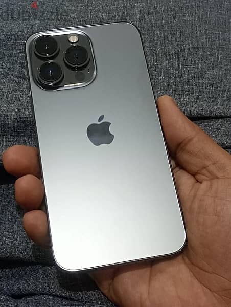 iPhone 13 Pro 128 gb with free AirPods 1