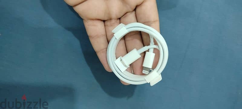 apple original adapter 20watt and wire brand new 2