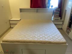 kingbed with mattress