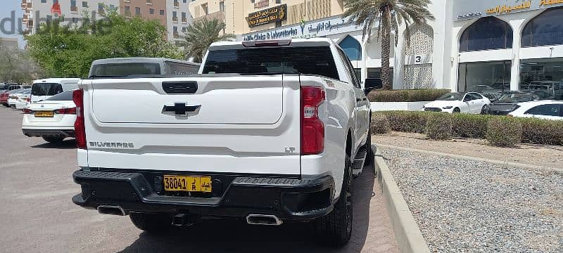 Chevrolet Silverado 2022 8