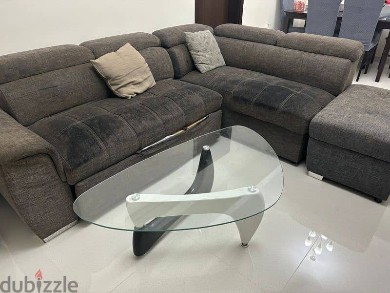 L shaped sofa set and glass Centre table 3