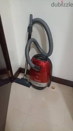 urgent sale Panasonic MC-5530 vacuum cleaner-