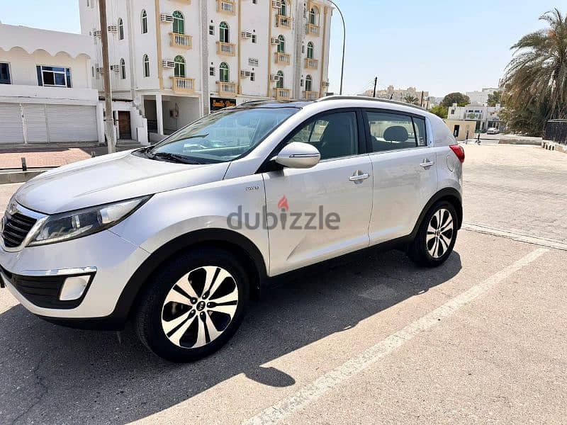 Kia sportage 2013 no1 70 agency service

( cantact number 97308772) 7