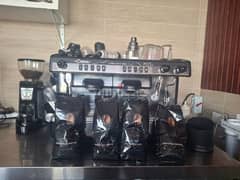 LA CIMBALI COFFE MACHINE AND COFFE GRINER,COFFEE BEANS 0