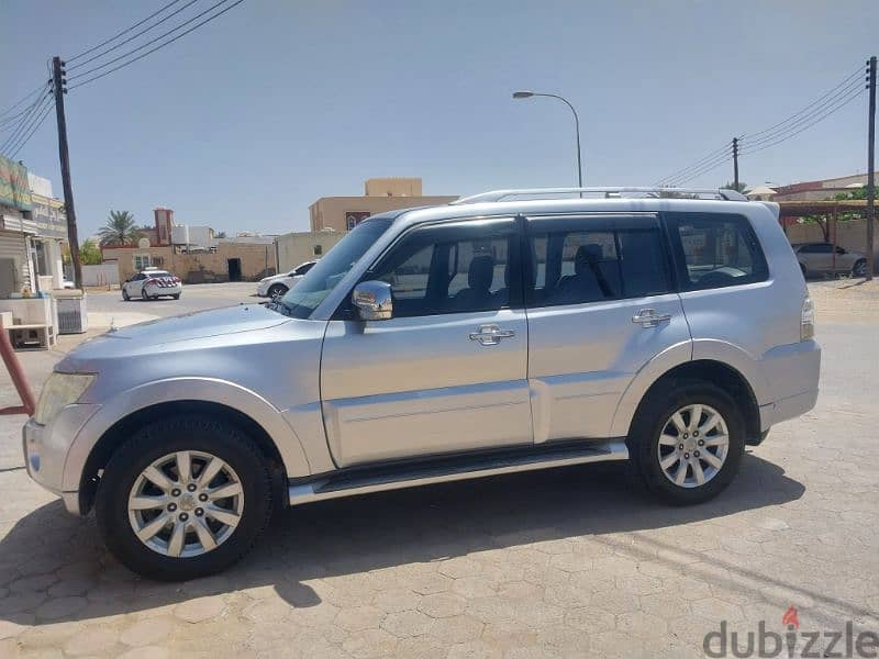 Mitsubishi Pajero 2010 1