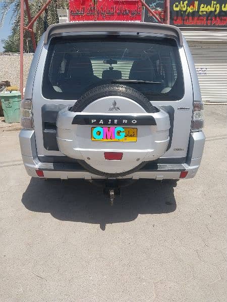 Mitsubishi Pajero 2010 4