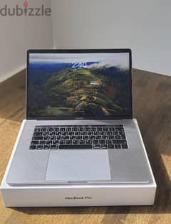 MacBook Pro 2019 i9 15 inch