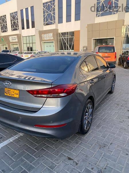 Hyundai Elantra 2017 3