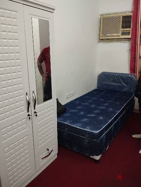 bed space  near Al ghubrah with WiFi and 0