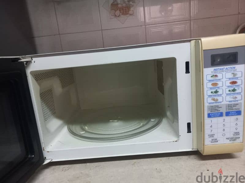 Microwave oven 2