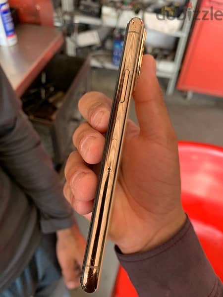 i Phone 11 Pro Golden (512) 2