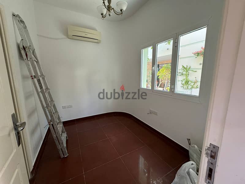 Vibrant  5+1BHK Townhouse for rent in Qurum PPV247 7