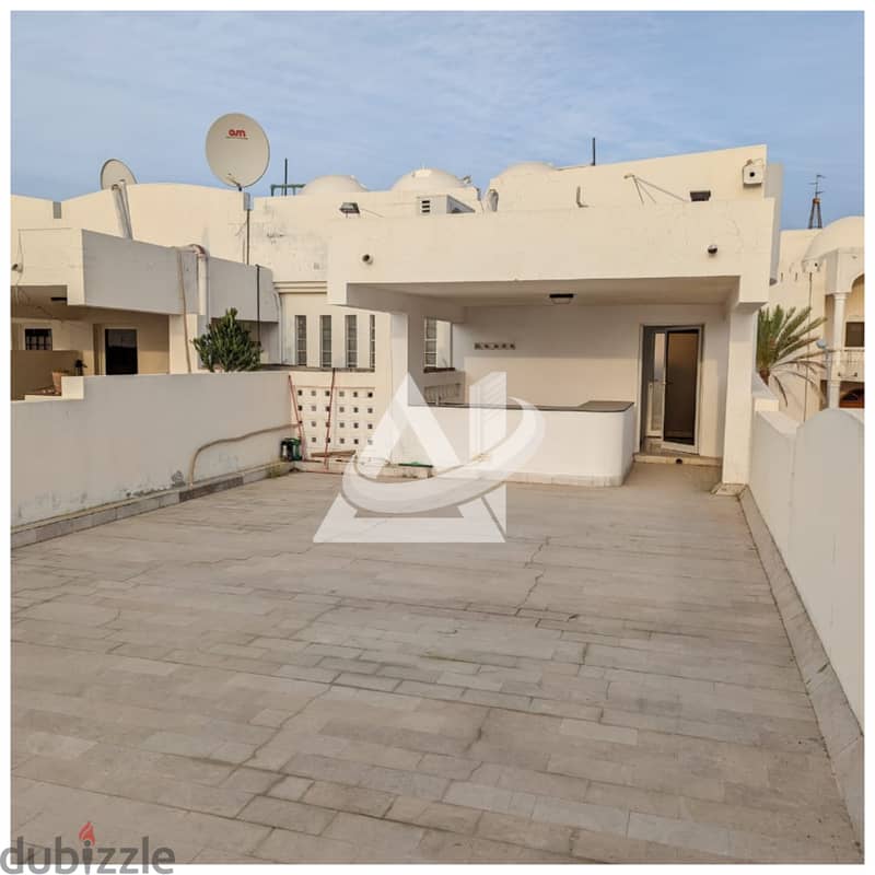 ADV910** 5BHK+Maid villa for rent in qurum heights 1