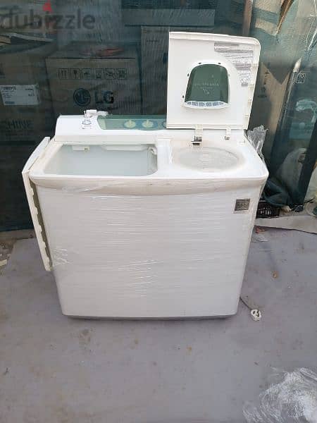 Hitachi washing machine11kg good quality made Thailand 2