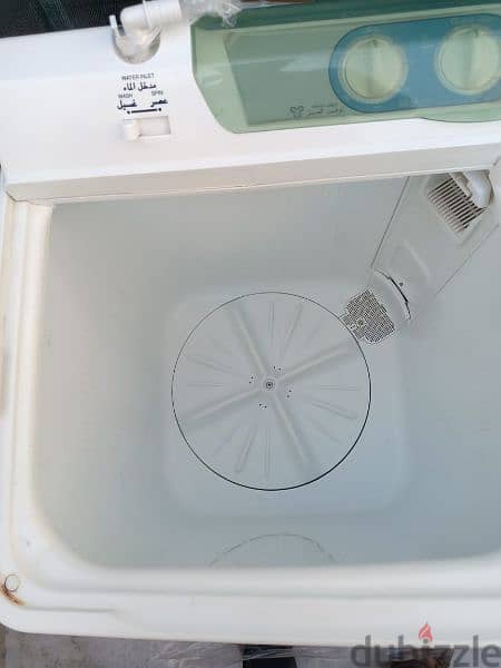 Hitachi washing machine11kg good quality made Thailand 3