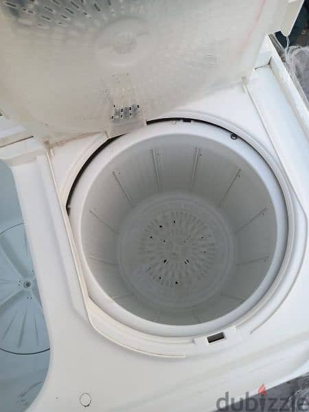 Hitachi washing machine11kg good quality made Thailand 4