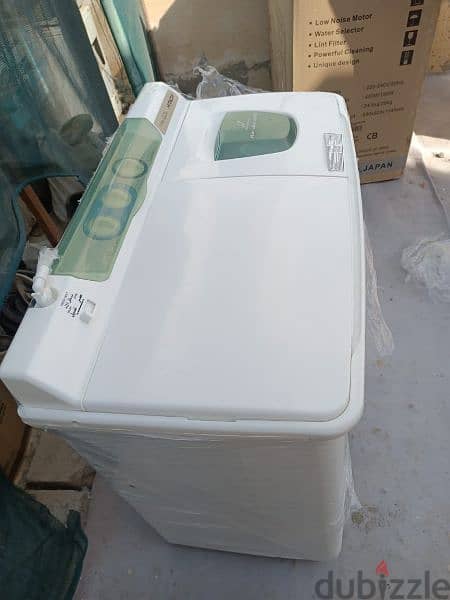 Hitachi washing machine11kg good quality made Thailand 6