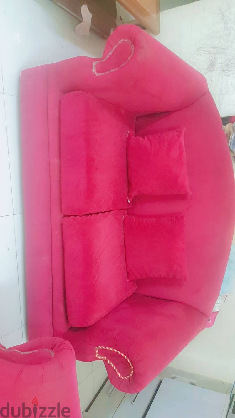 Sofa set with table for sale 3