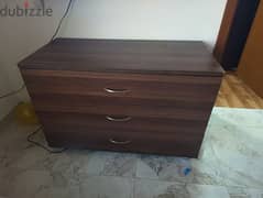 Urgent sale table