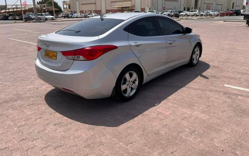 Hyundai Elantra 2013 3