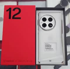 One plus 12 white 1tb and 16gb ram snapdragon 8 gen 3 0