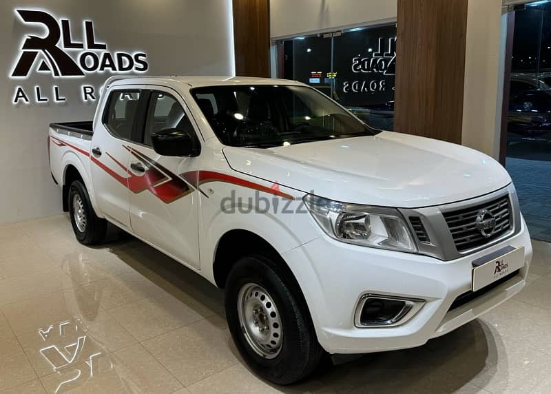 Nissan pick up Navara 2016 Gcc Oman 1