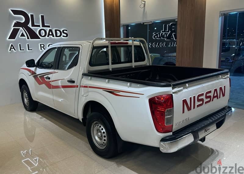 Nissan pick up Navara 2016 Gcc Oman 5