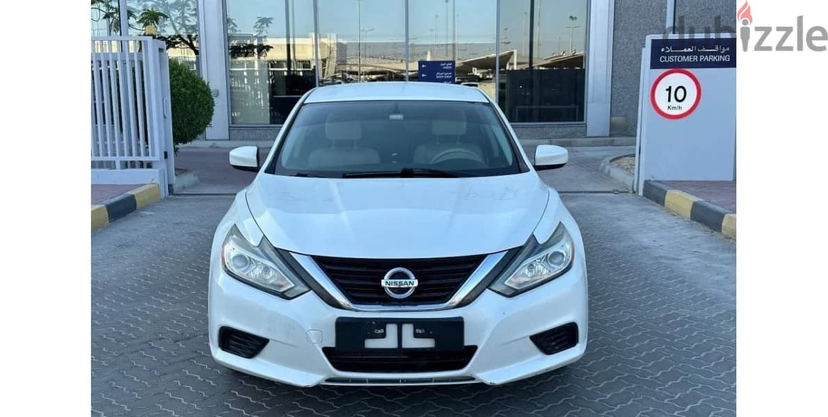 Used Nissan Altima S GCC - نيسان التيما S مستعملة خليجية 2