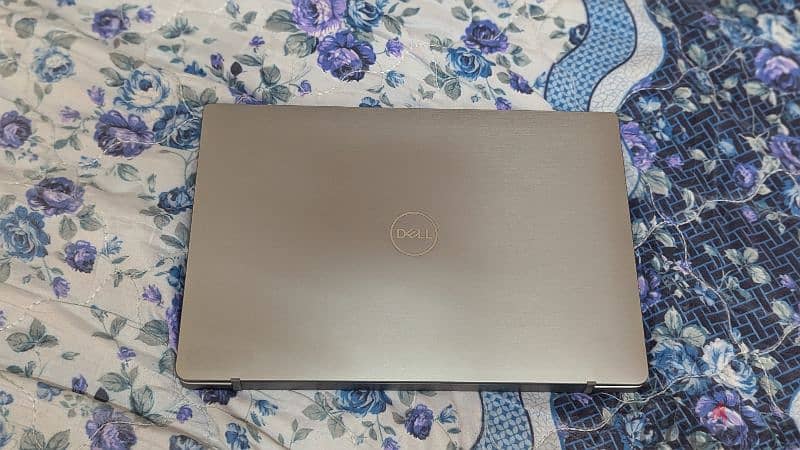 DELL LATITUDE 7400, CORE  i7 , 256GB SSD 3