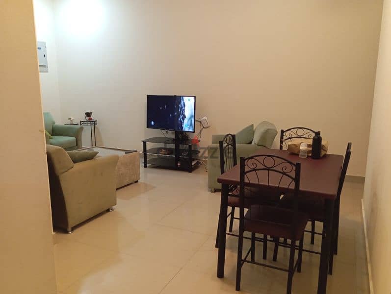 full furniture flat for rent ( families or working ladies ) , monthly 7