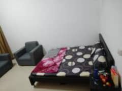 Single Room available for Indian couples or single lady 0