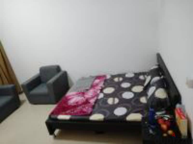 Single Room available for couples or single lady 0