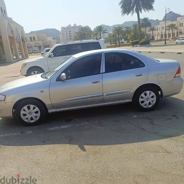 Nissan Sunny 2012 3