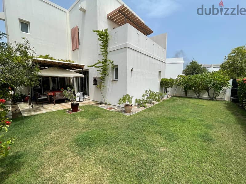 Large 4 Bedroom Villa in Al Mouj for Sale 1