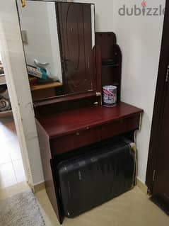 2 door wardrobe and dressing table