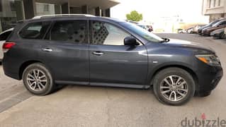 Nissan Pathfinder 2014 ( expat use )