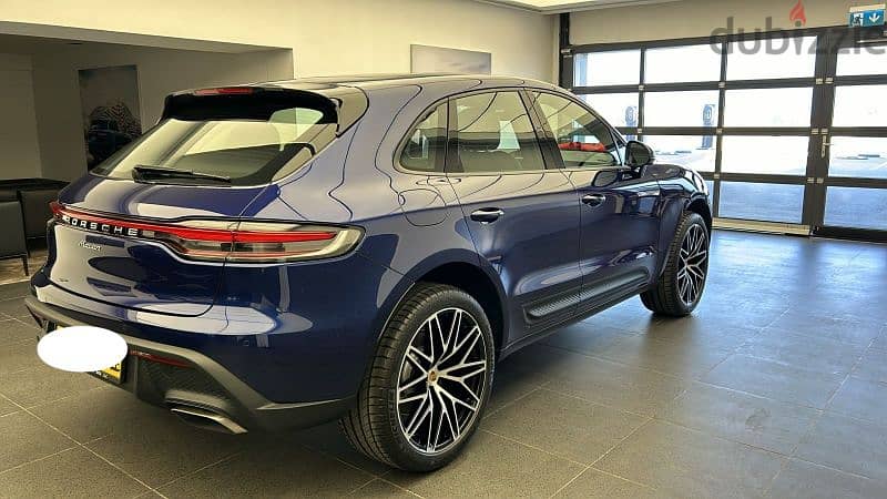 Porsche Macan 2024 1