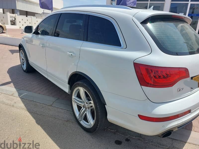 Audi Q7 4