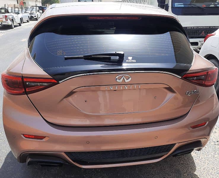 Infiniti Q30 2018 0