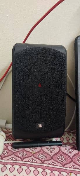 jbl scs200sat very powerful speaker