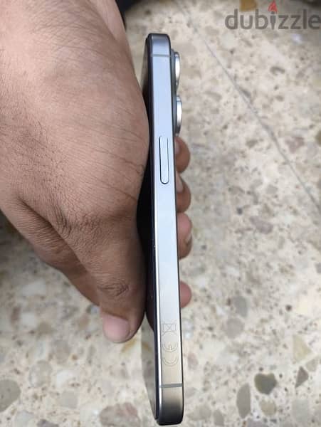 iPhone 15 pro (128gb) in new condition 3