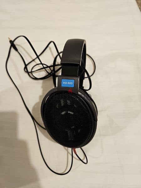 Sennheiser  HD 600 5